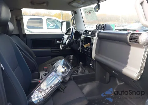 2007 Toyota Fj Cruiser from USA, damaged, VIN JTEBU11F570027108